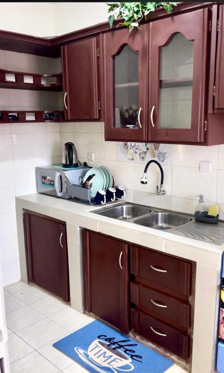 Beulah Land Guest Home Яунде Экстерьер фото